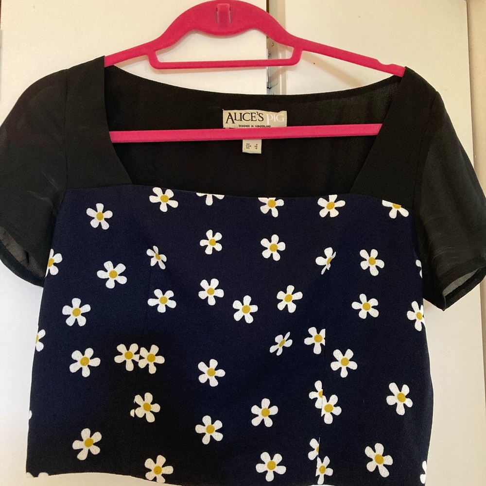 Alice’s Pig Daisy Skirt Set